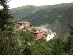 Tsadra-Rinchen-Drak-retreat-center Three Year Retreat Centers