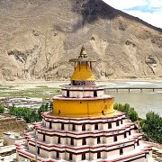 chung-riwoche-stupa